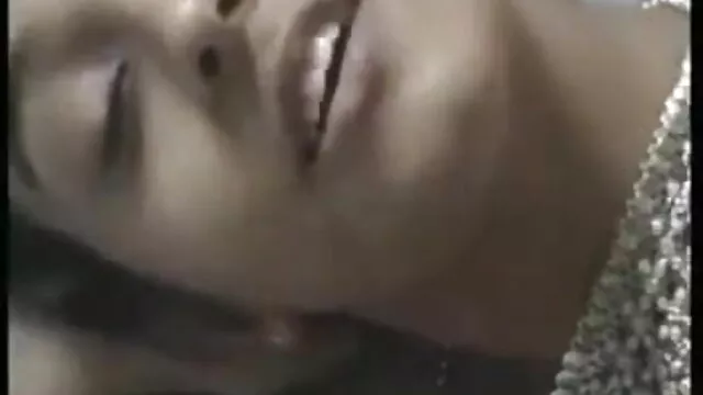 તેમણે લાવે ઘર એક સોનેરી અને fucks બેડરૂમમાં મારવાડી સેક્સ વીડિયો