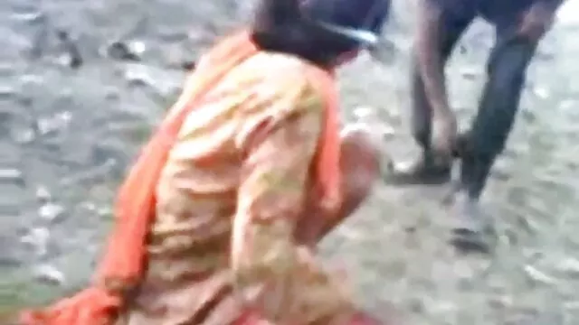 નગ્ન જાહેર સેક્સ
