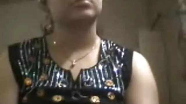 છોકરી-રાક્ષસ stroking યોનિ સેક્સ ડાન્સ