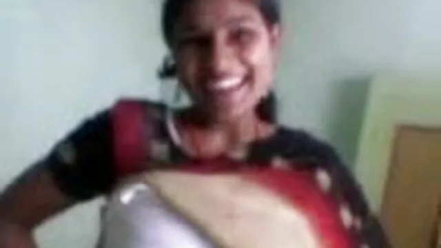 સોનેરી રોમેન્ટિક સેક્સ ગરમ બેડ માં મજા છે