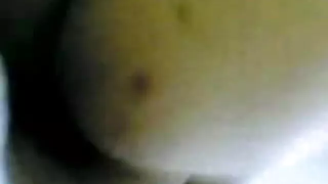 ટીના બેબી સેક્સ Fucks બે મિત્રો સાથે